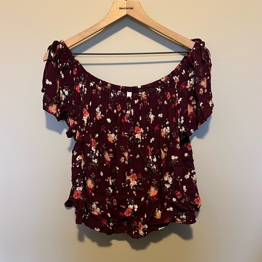 NWT off the shoulder flowy top